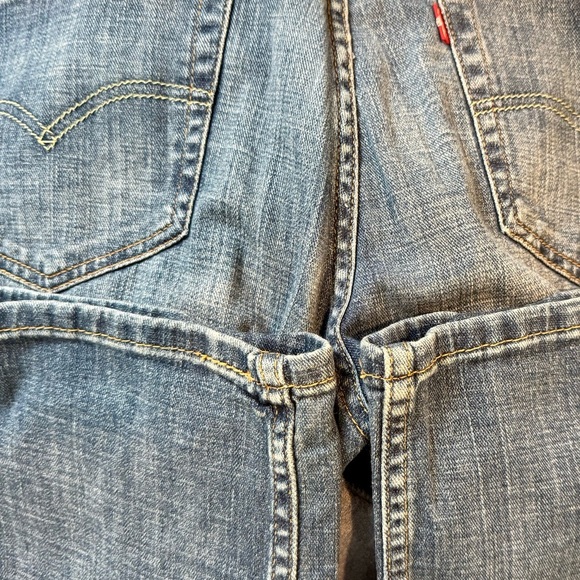 Levi’s 505 Regular Fit Jeans - Size 34x30 - Classic Mid-Wash - Picture 7 of 9